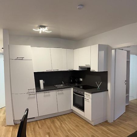 Amazing City Center Apartment Wina Bagian luar foto